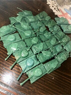 Vintage Green Plastic Military Tank Lot